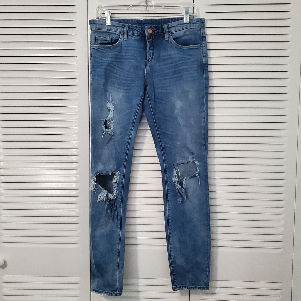 Blank NYC jeans distressed size 28